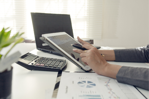Servicios legales tributarios